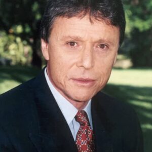 تصویر هنرمند Enrique Novi