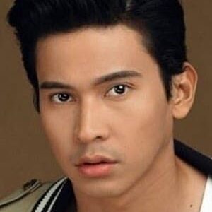 تصویر هنرمند Enchong Dee تصویر هنرمند Enchong Dee