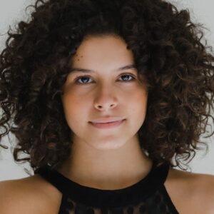 تصویر هنرمند Gabriella Saraivah