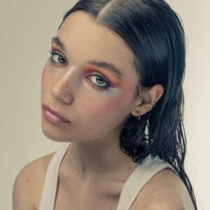 تصویر هنرمند Giulia Benite