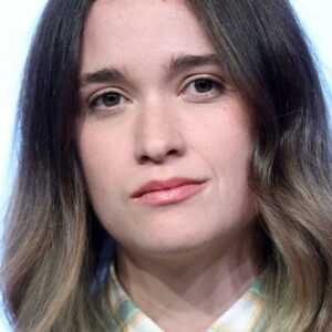 تصویر هنرمند Alice Englert