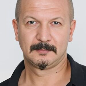 تصویر هنرمند Ufuk Aşar