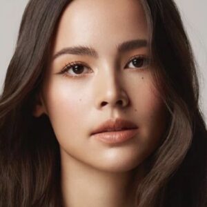 تصویر هنرمند Urassaya Sperbund