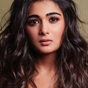 تصویر هنرمند Shalini Pandey تصویر هنرمند Shalini Pandey