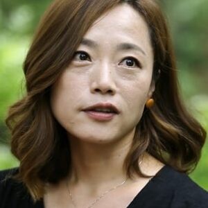 تصویر هنرمند Yoon Jin-seong