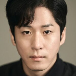 تصویر هنرمند Lee Jun-i تصویر هنرمند Lee Jun-i