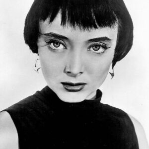 تصویر هنرمند Carolyn Jones