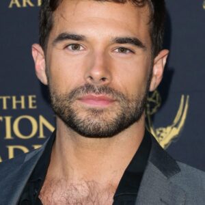 تصویر هنرمند Josh Swickard تصویر هنرمند Josh Swickard