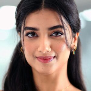 تصویر هنرمند Bhagyashri Borse تصویر هنرمند Bhagyashri Borse