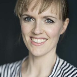 تصویر هنرمند Holly Walsh