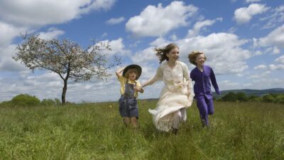 Teaser for Nanny McPhee and the Big Bang