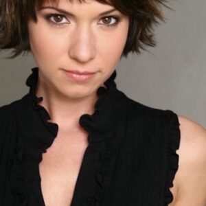 Photo of artist Joanna Canton
