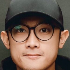 تصویر هنرمند Zhong Qing
